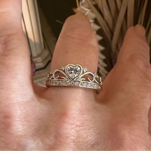 Sterling Silver Heart Crown Clear CZ Ring Sizes 7,8,10 - Picture 7 of 8